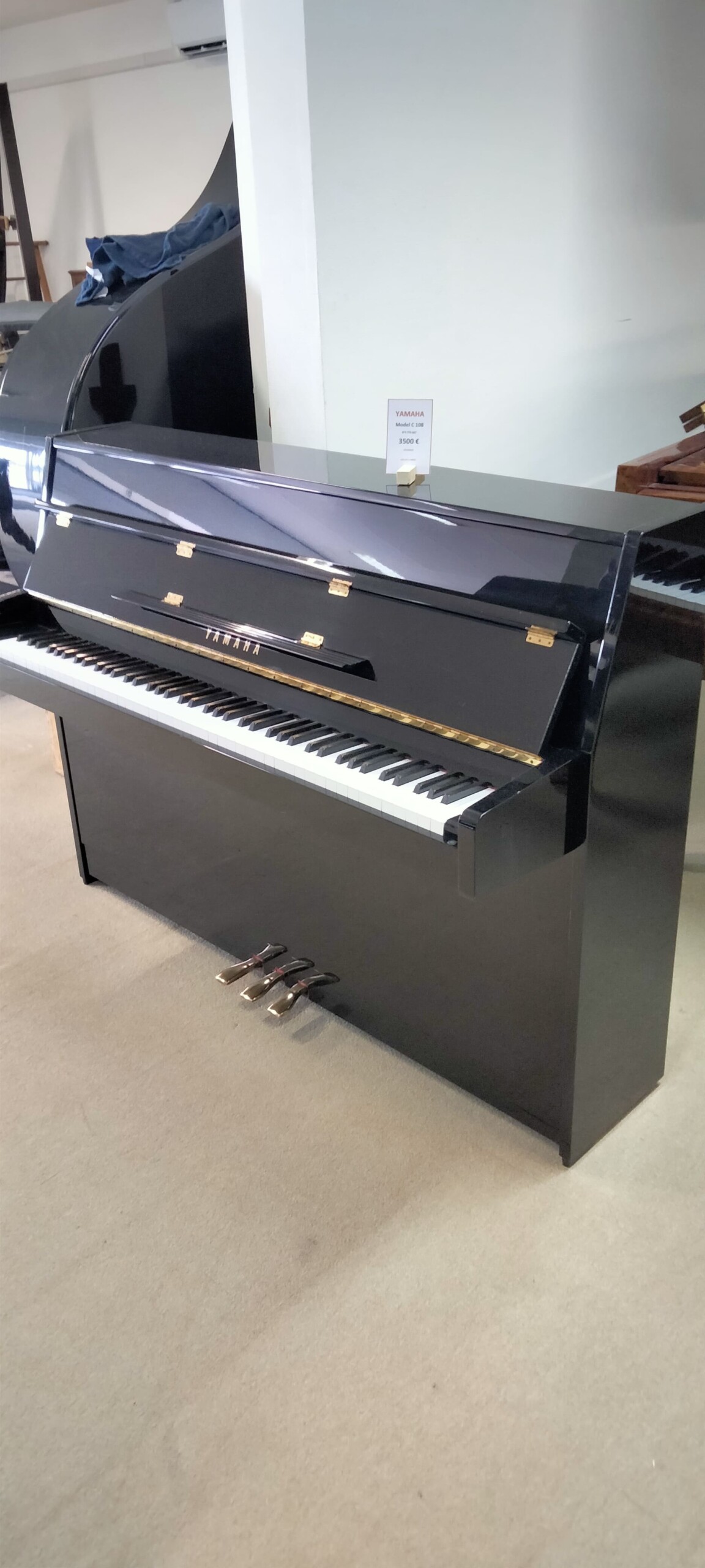 YAMAHA C108 NOIR n°4776667 - Occasion – Image 4