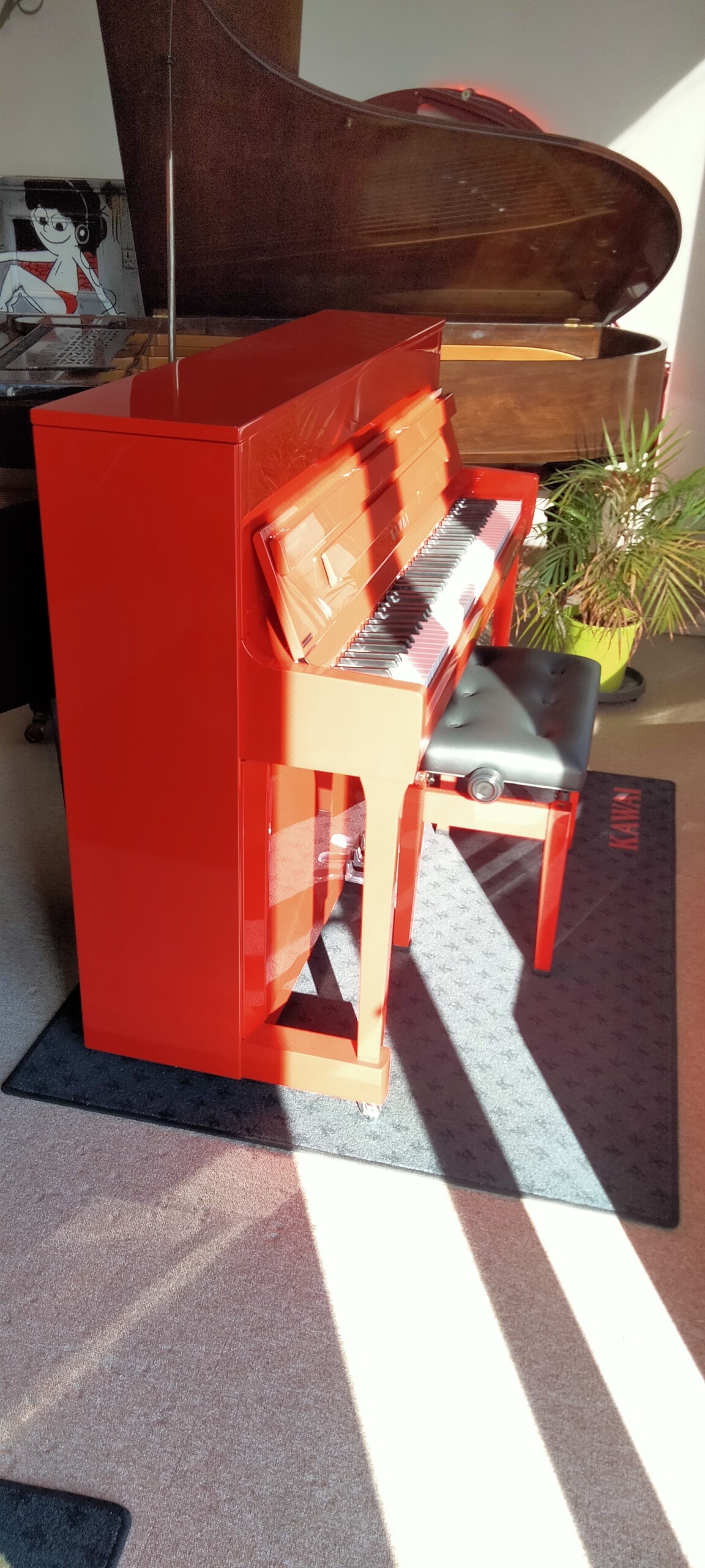 Piano Droit KAWAI - Modèle K200 Rouge – Image 3