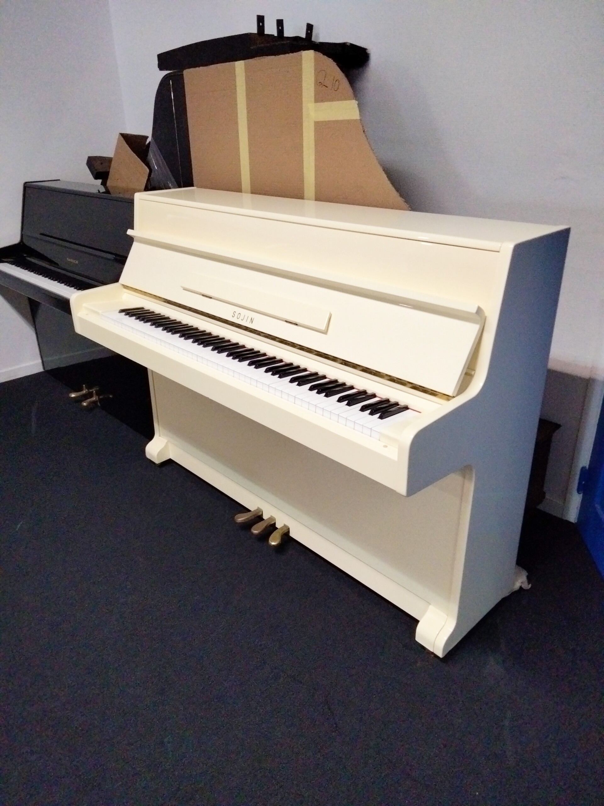 PIANO DROIT SOJIN CREME