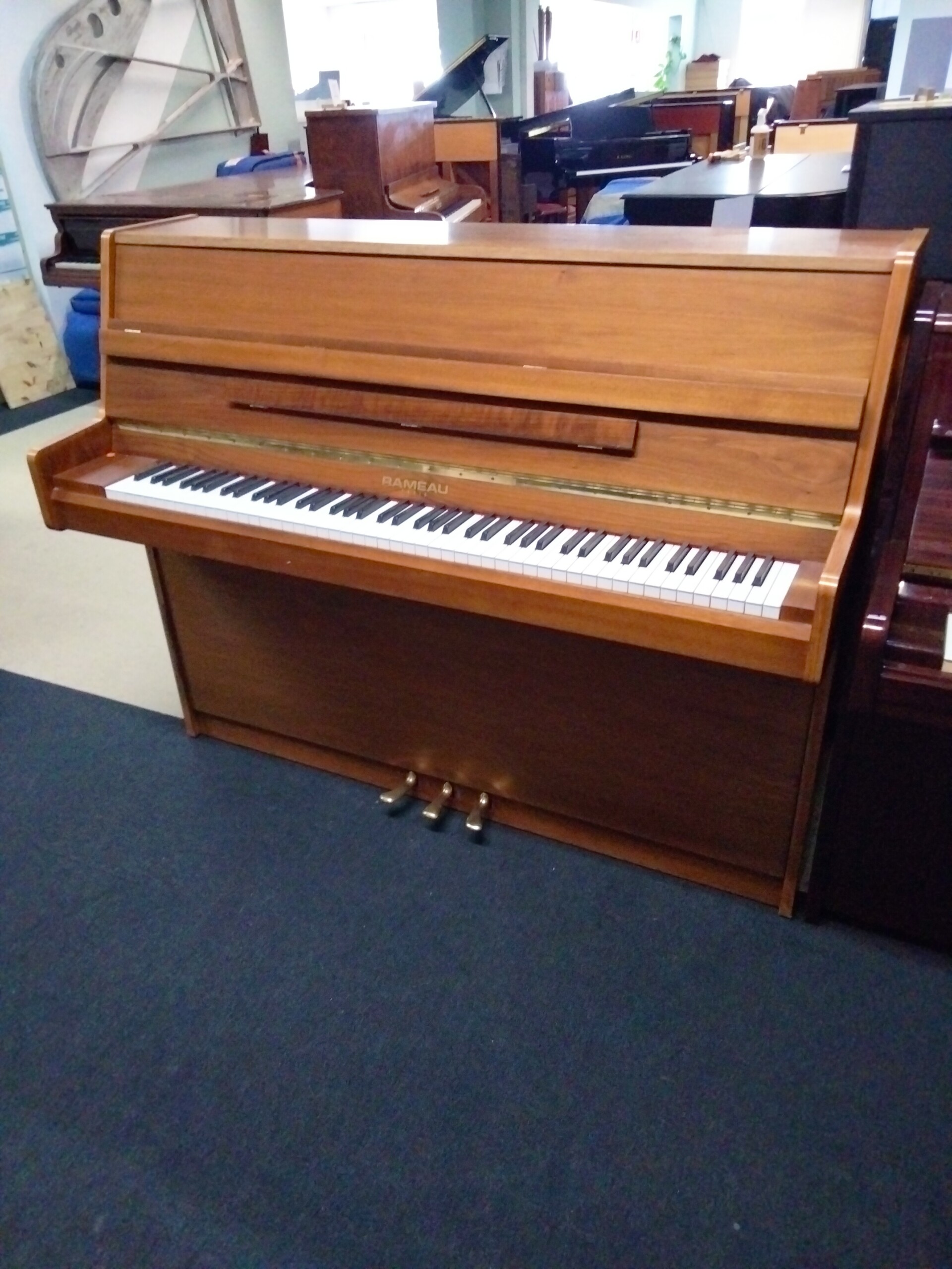 PIANO DROIT RAMEAU 114 cm - n°55353 - 1994 - Location 70 €/mois. – Image 4
