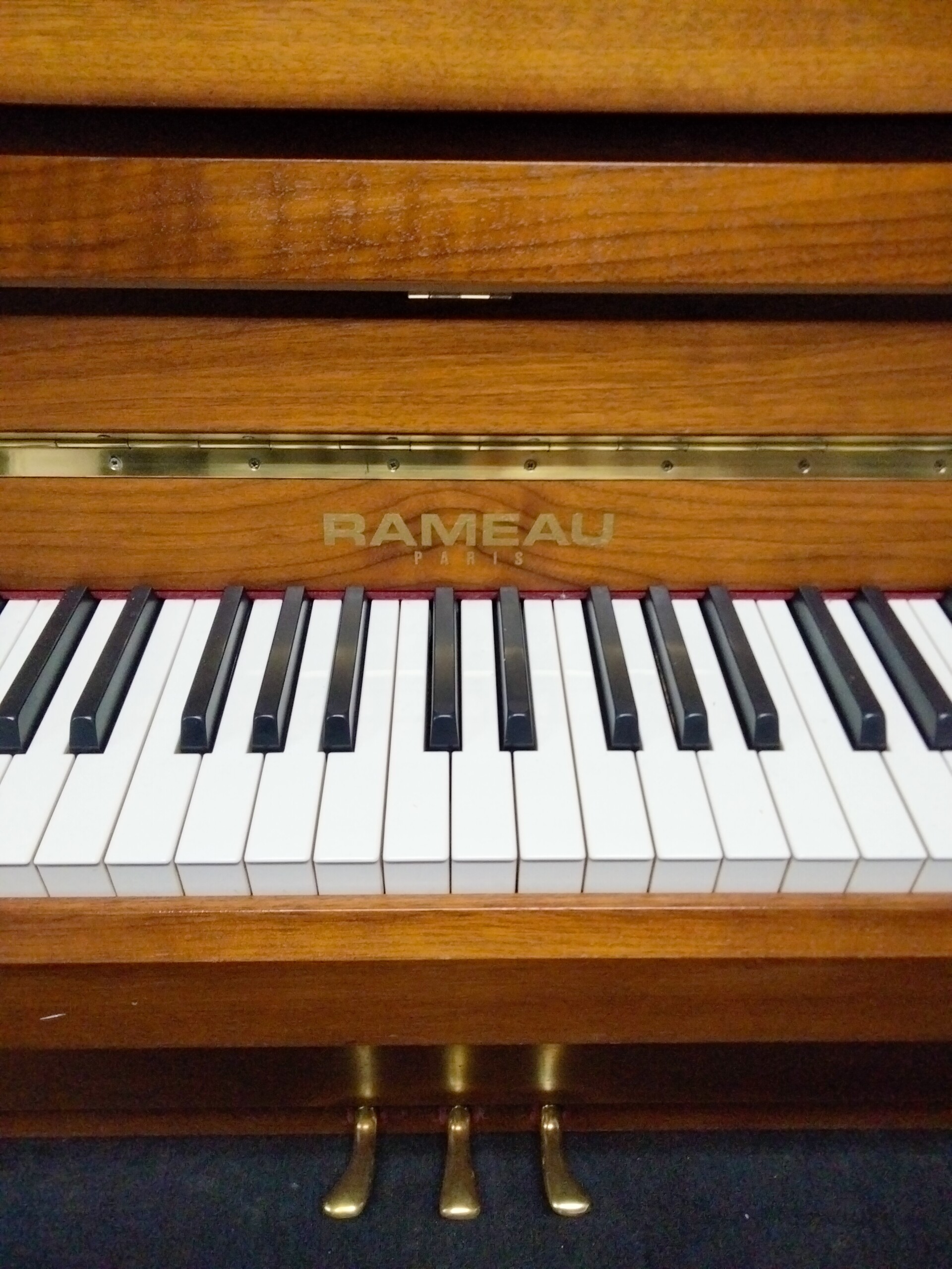 PIANO DROIT RAMEAU 114 cm - n°55353 - 1994 - Location 70 €/mois. – Image 3